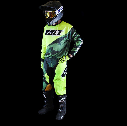 Bolt Everywear Fluro Camo